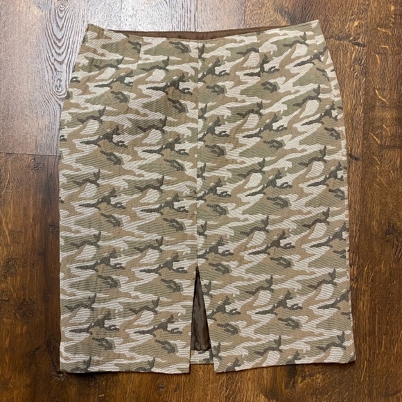Nano Universe Camo Pencil Skirt - Size S - Picture 7 of 10
